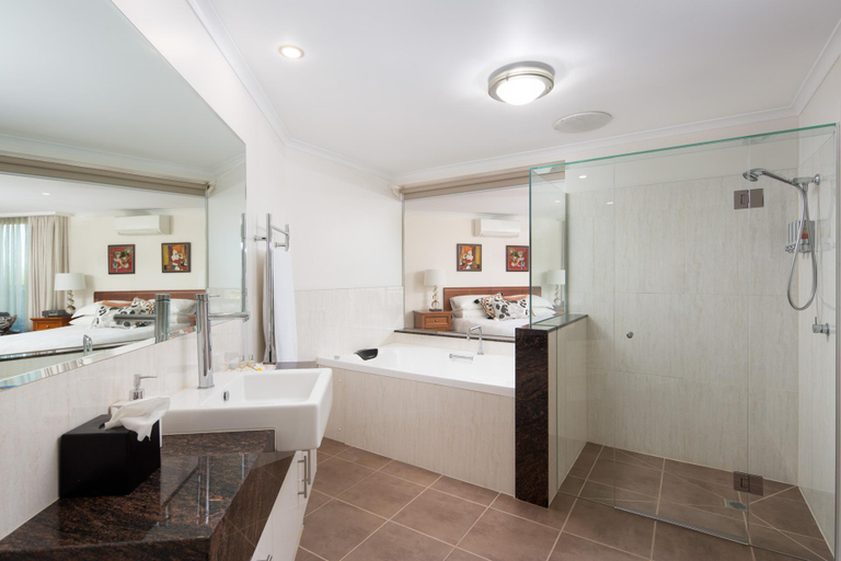Bathroom, Luna Blu - Luxury B&B, Bass Coast - Phillip Is.