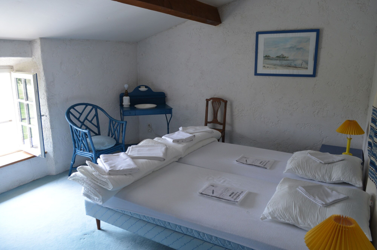 Bedroom 4, Logis de Chenac, Charente-Maritime