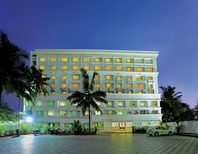 Exterior & Views 2, Hotel Airlink Castle, Ernakulam