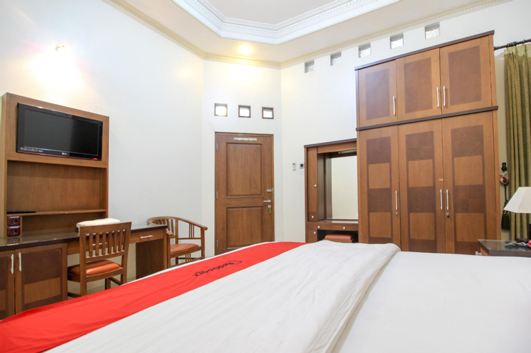 Bedroom 12