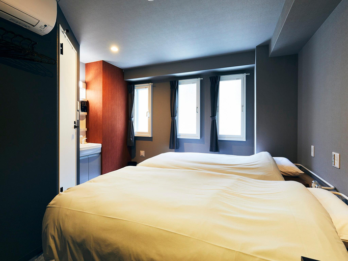 Bedroom 3, Hotel Pivot, Osaka