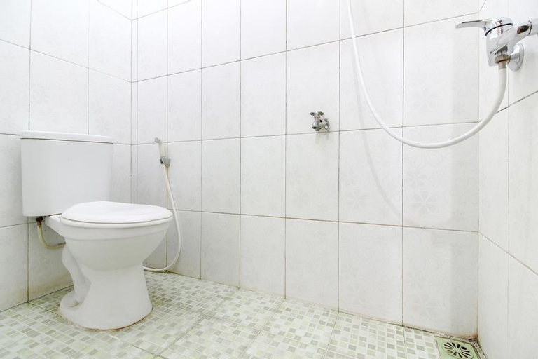 Bathroom 9