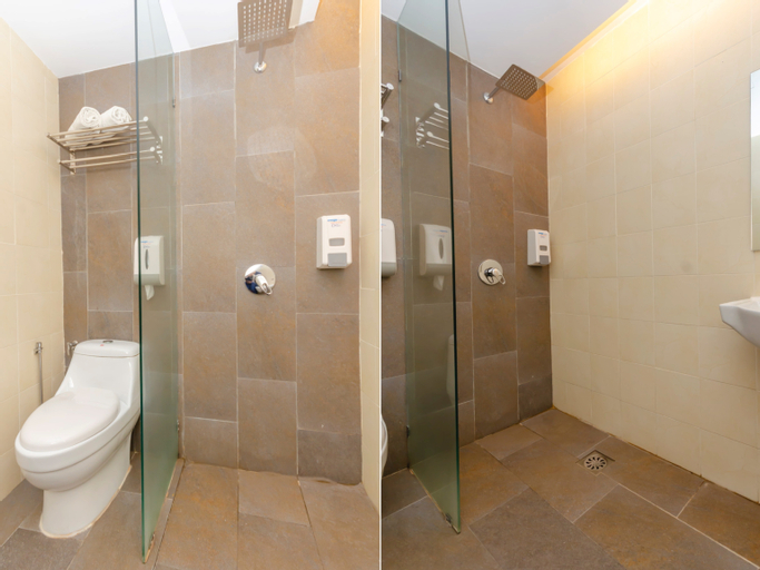 Bathroom 9