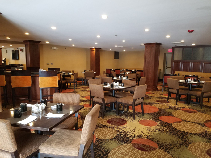 Food & Drinks 5, Radisson Hotel Detroit Farmington Hills, Oakland