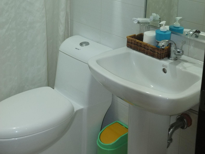 Bathroom 4, Midori Inn, Davao City