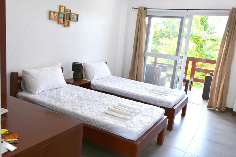 Bedroom 2, Malapatel, Daanbantayan