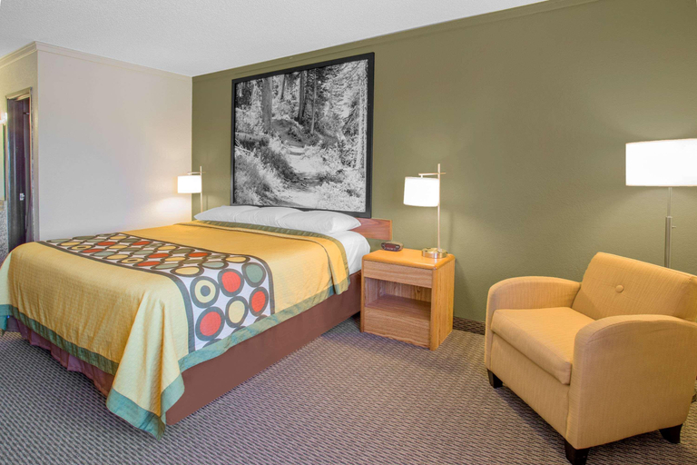 Bedroom 3, Super 8 by Wyndham Windsor/Madison North, Dane