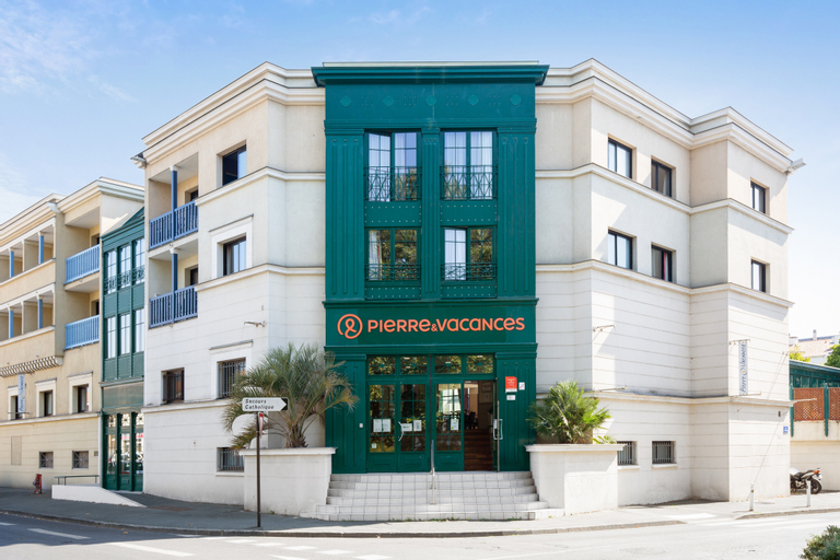 Pierre & Vacances La Rochelle R��sidence Centre, Charente-Maritime