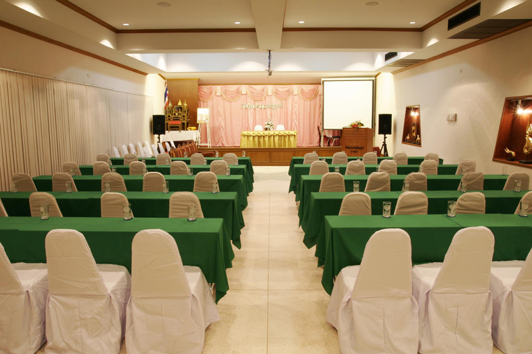 Business Facilities, Ratchaphruek 2007 Hotel, Chom Thong