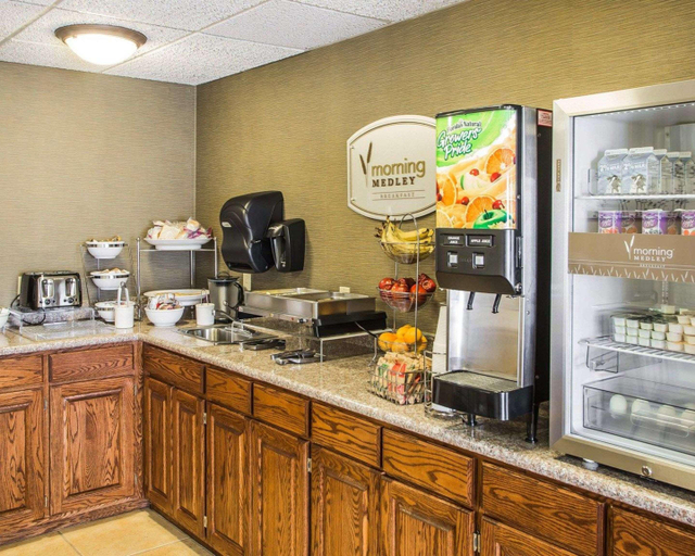 Others 5, Sleep Inn & Suites Wisconsin Rapids Area, Wood