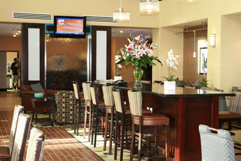 Food & Drinks 5, Hampton Inn & Suites Dumas, Moore