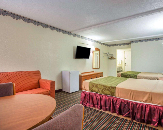 Bedroom 3, Rodeway Inn Stone Mountain, DeKalb