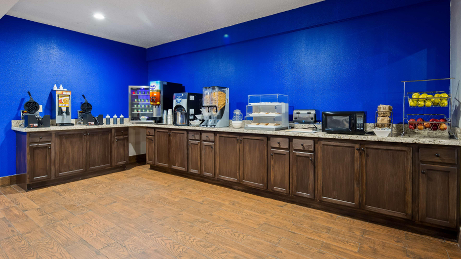 Public Area 3, SureStay by Best Western Laredo, Webb