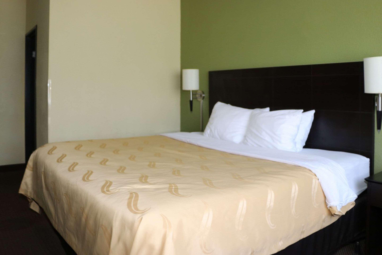 Bedroom 4, Quality Inn East Evansville, Vanderburgh