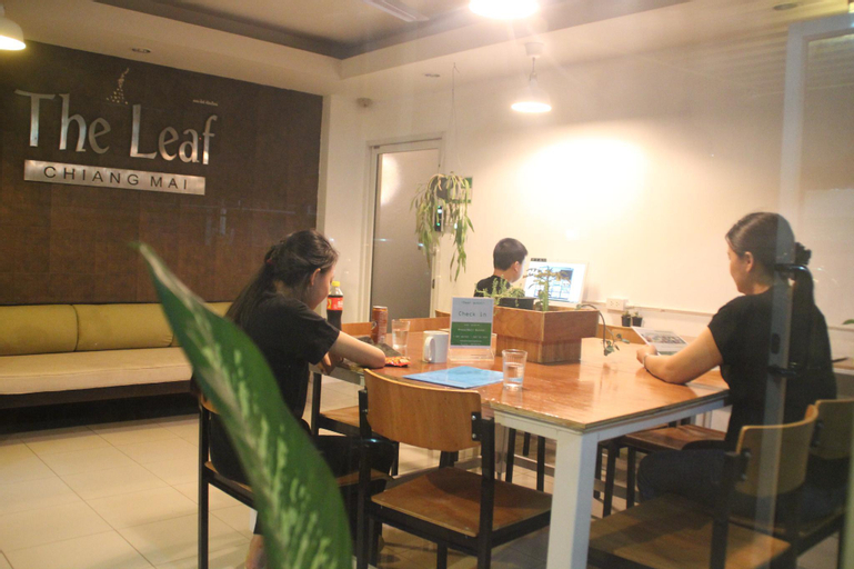 Food & Drinks