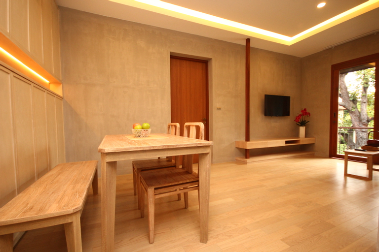 Dining Room 3