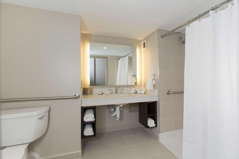 Bathroom 5, DoubleTree by Hilton Deerfield Beach Boca Raton, Broward