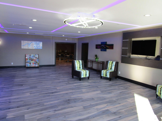 Public Area 2, SureStay Plus Hotel by Best Western Point Richmond, Contra Costa
