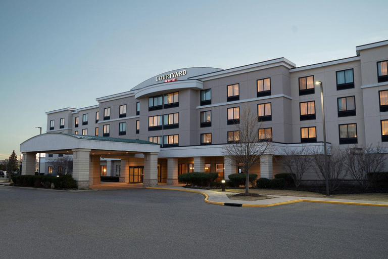 Exterior & Views 2, Courtyard Republic Airport Long Island/Farmingdale, Suffolk