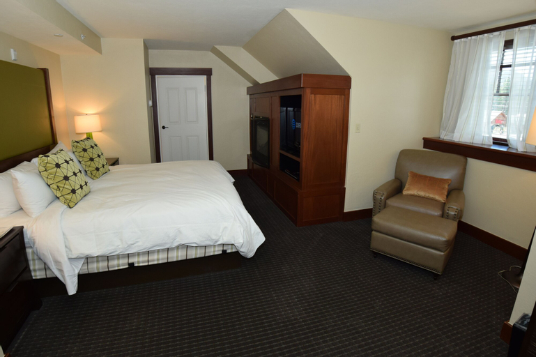 Heavenly Village Condos, El Dorado
