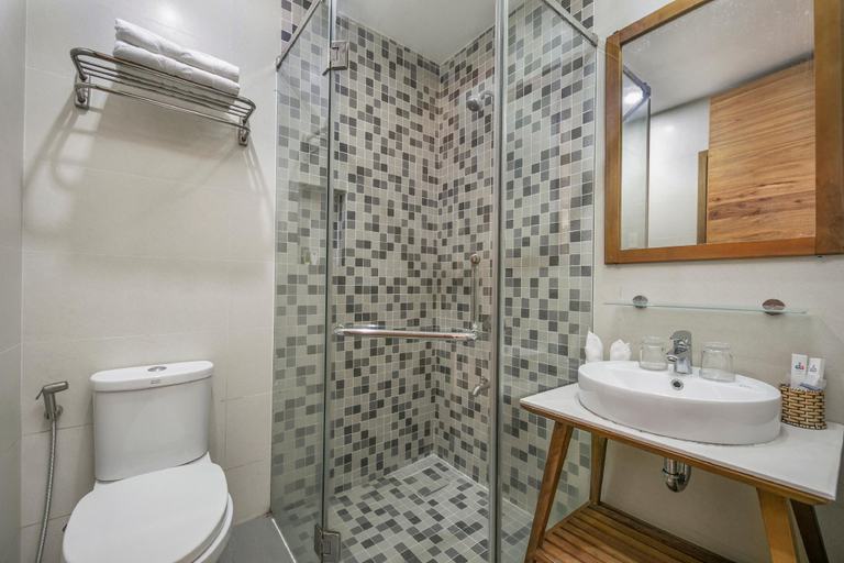 Bathroom 5, Da Nang Bay Hotel, Da Nang