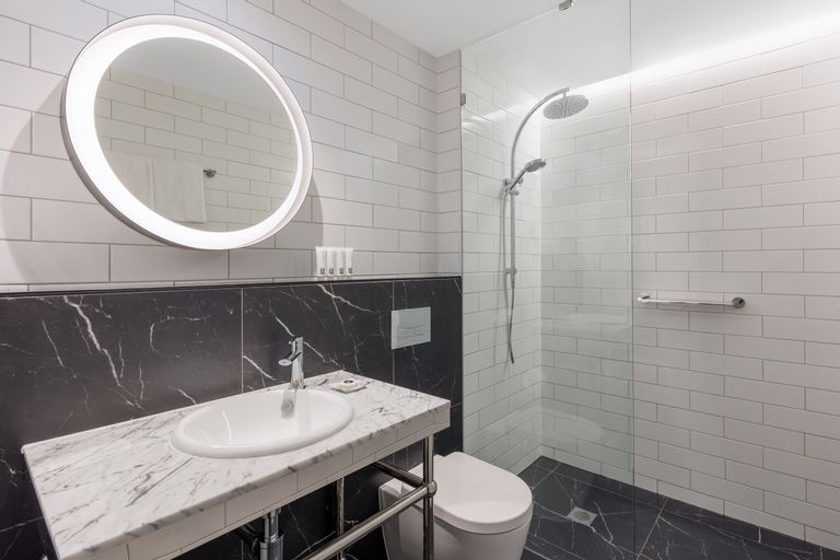 Bathroom 4