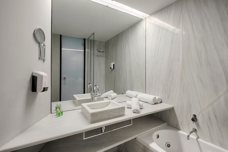 Bathroom 5, Sea You Hotel Port Valencia, Valencia