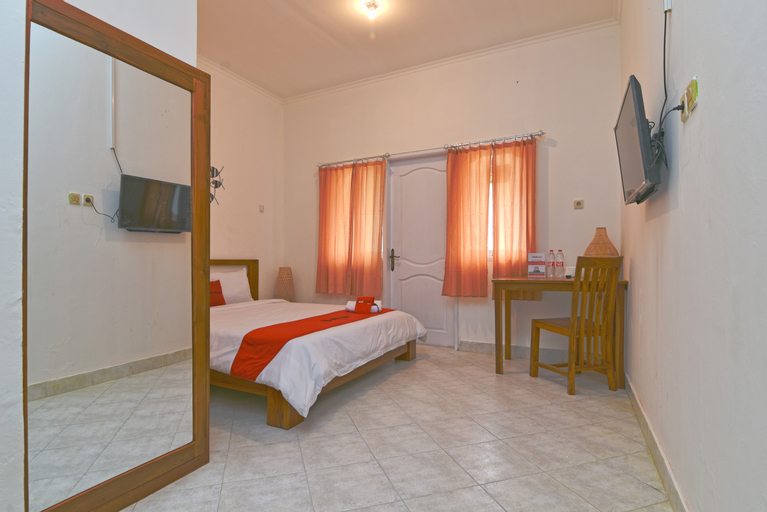 Bedroom 12