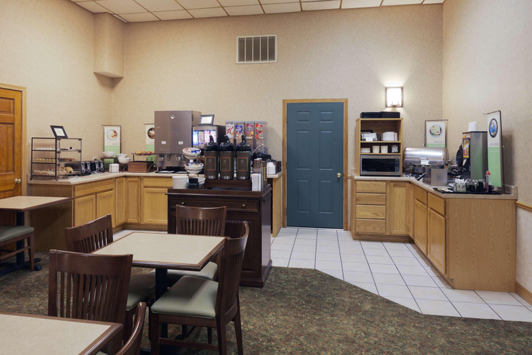 Others 5, Country Inn & Suites by Radisson, Sparta, WI, Monroe