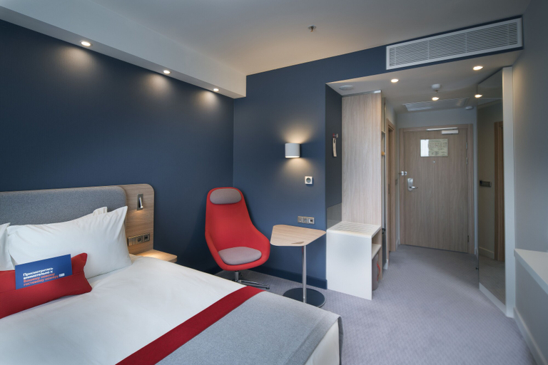 Bedroom 3, Holiday Express Moscow Sheremetyevo Airport Hotel, Northern