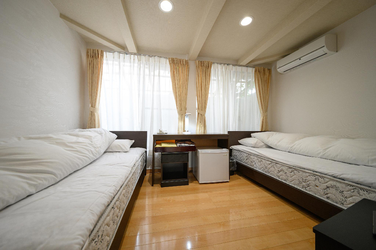 Bedroom 4, Ryokan Kotonokashin, Yufu