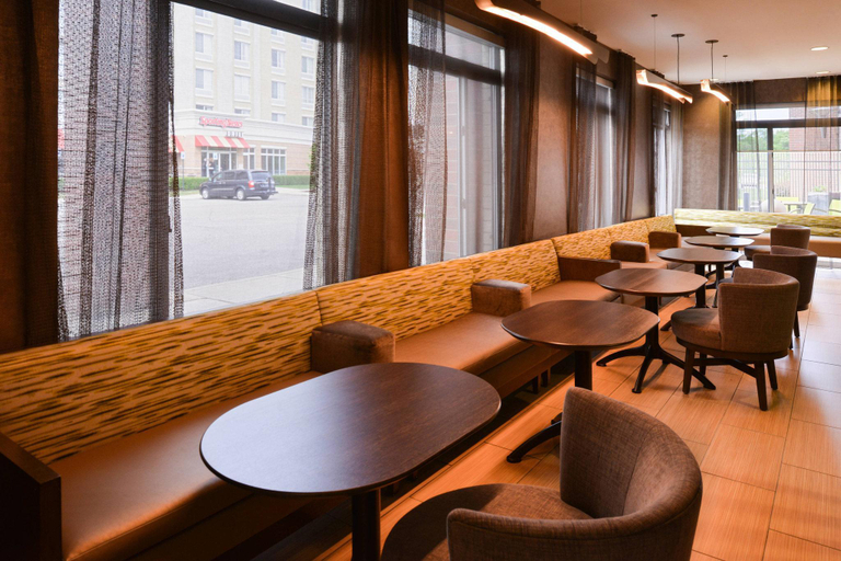 Food & Drinks 5, Springhill Suites Detroit Metro Airport Romulus, Wayne