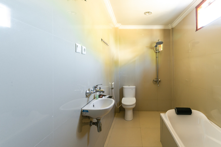 Bathroom 6