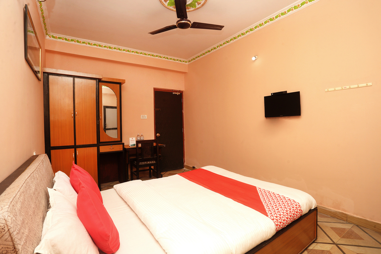 Bedroom 3, The Beehive, Gandaki