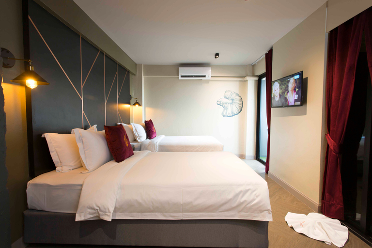 Bedroom 13