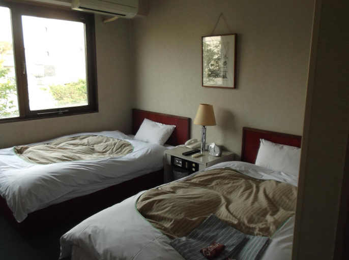 Bedroom 2, Jyonai Hotel, Karatsu