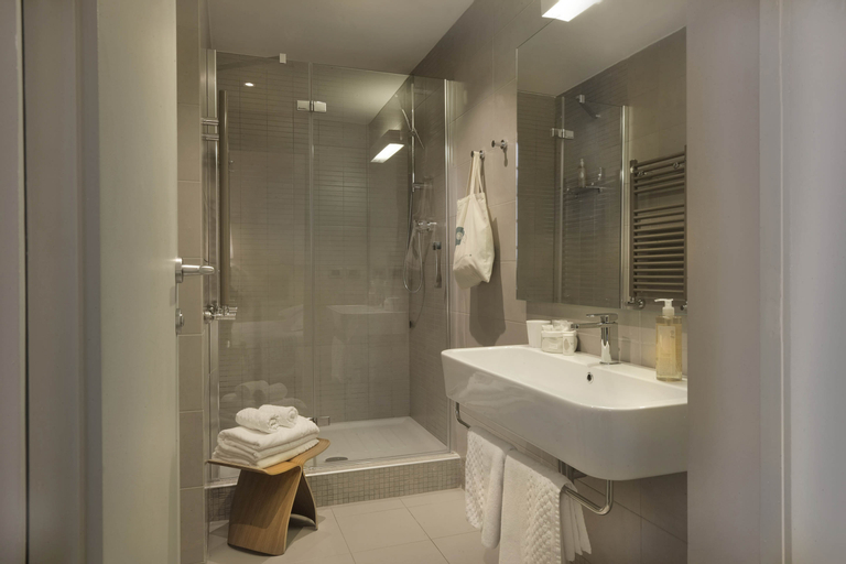 Bathroom 5