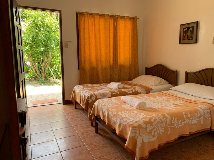 Bedroom 3, New Eve S Kiosk Dive Resort, Moalboal