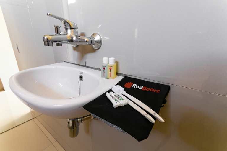 Bathroom 7