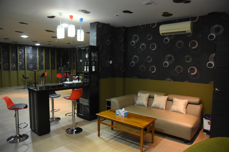 Others 4, 56 Hotel, Temerloh