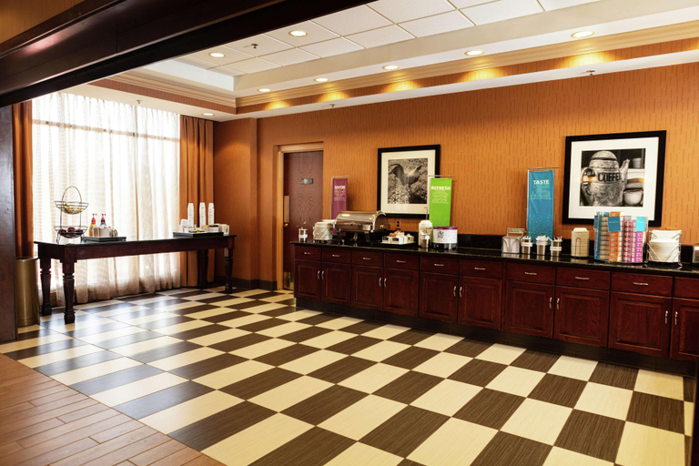Public Area 2, Hampton Inn Easton, Northampton