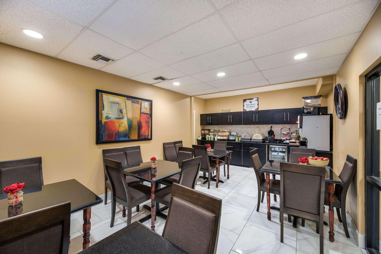 Food & Drinks 5, MainStay Suites Extended Stay Hotel Casa Grande, Pinal