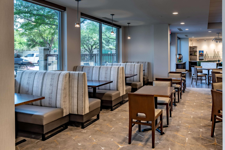 Public Area 4, DoubleTree by Hilton Dallas - Farmers Branc, Dallas