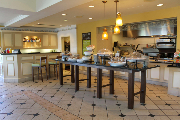 Food & Drinks 5, Hilton Garden Inn Addison, Dupage