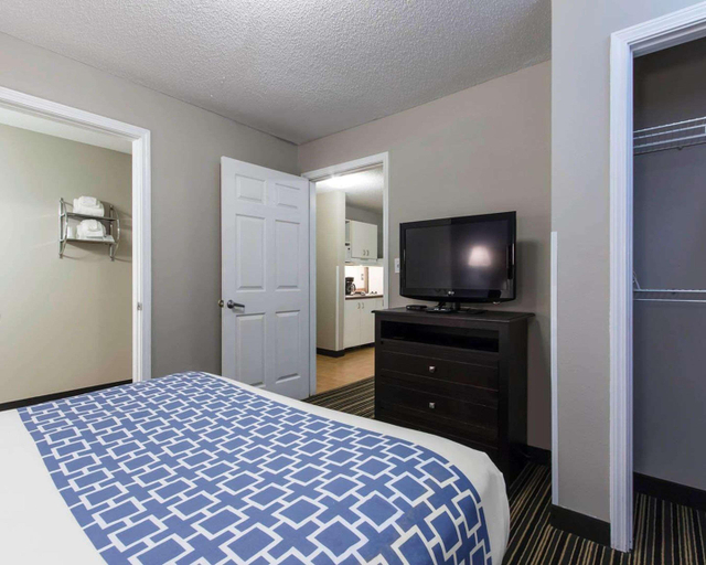 Bedroom 3, Suburban Extended Stay Hotel Pensacola, Escambia