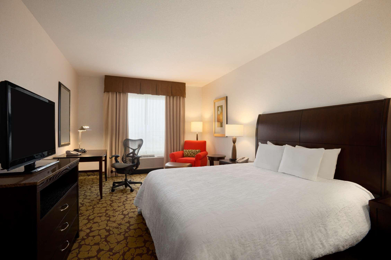 Bedroom 2, Hilton Garden Inn Edmonton International Airport, Division No. 11
