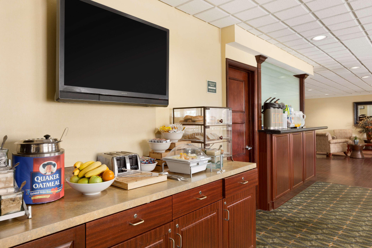 Food & Drinks, Country Inn & Suites by Radisson, Fredericksburg S, Spotsylvania