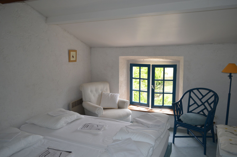 Bedroom 3, Logis de Chenac, Charente-Maritime
