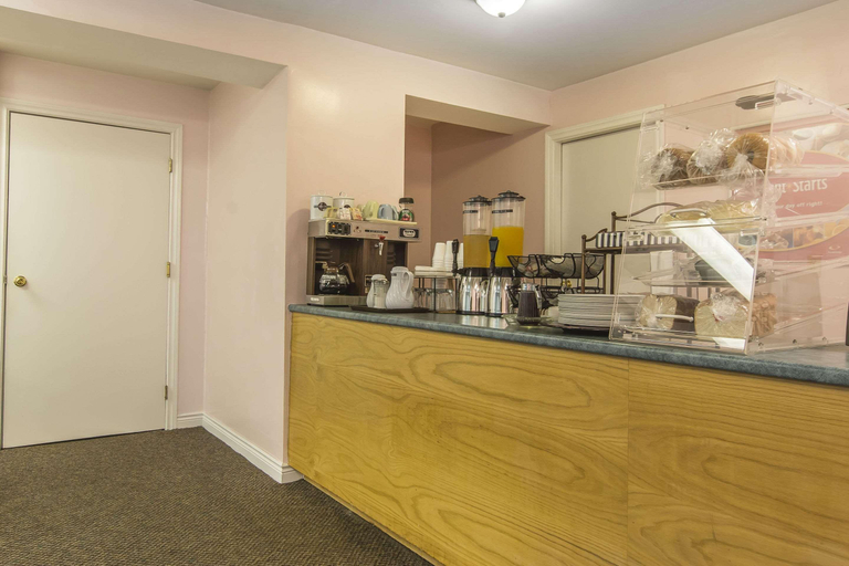 Others 5, Econo Lodge & Suites Saint John, Saint John