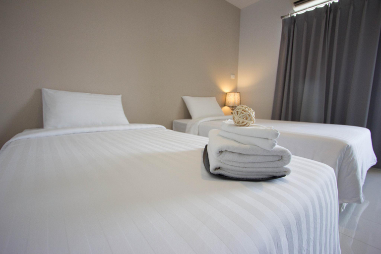 Bedroom 3, Prime Time Hotel Bang Saen, Muang Chon Buri